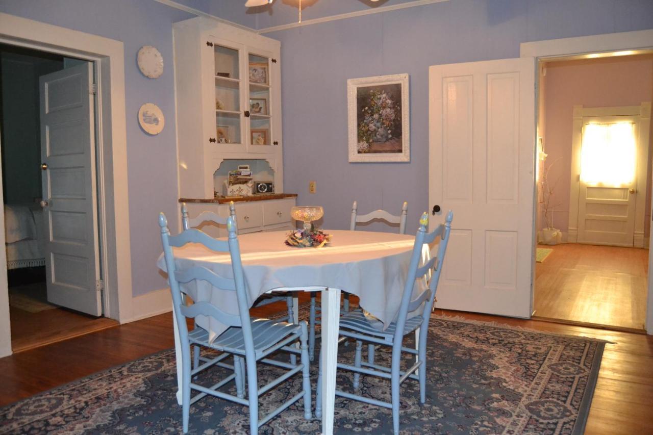 Carleton House Bed And Breakfast Bonham 외부 사진
