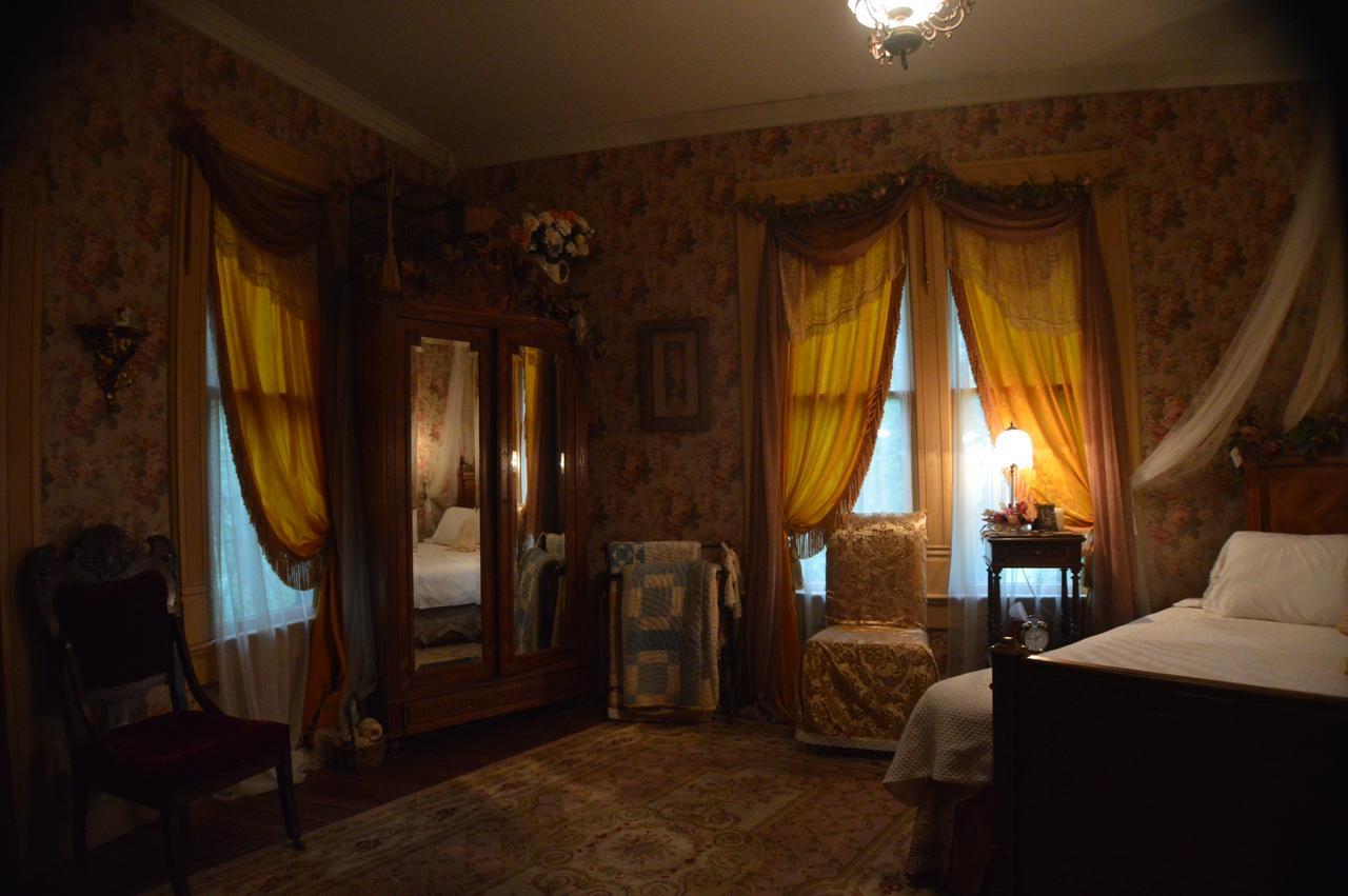 Carleton House Bed And Breakfast Bonham 외부 사진