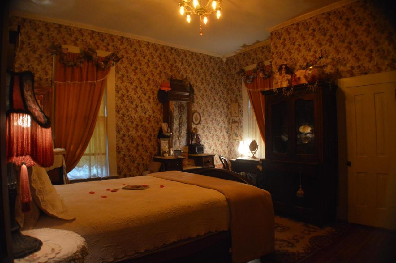Carleton House Bed And Breakfast Bonham 외부 사진